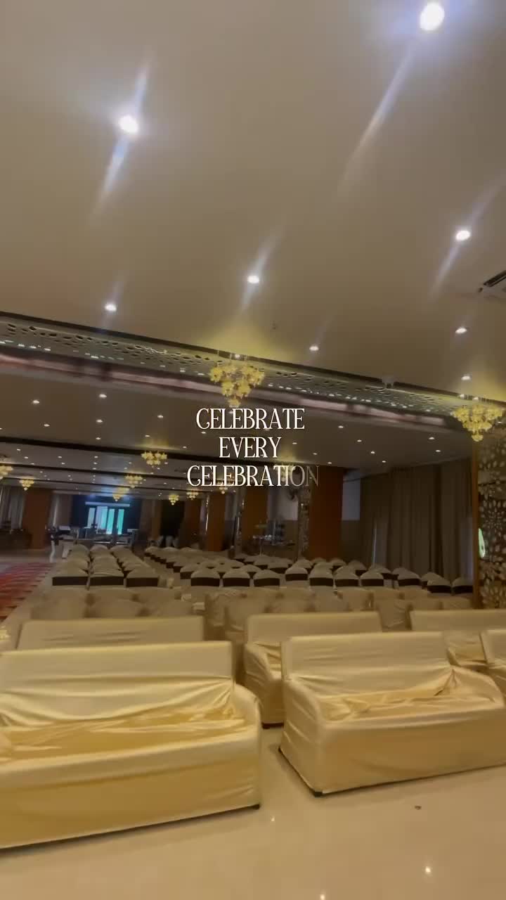 Signature moments from our banquet spaces crafted for unforgettable events.